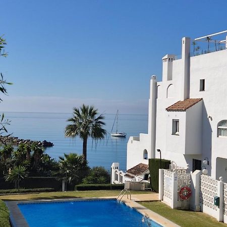 Front Sea View Penthouse Appartement Estepona Buitenkant foto