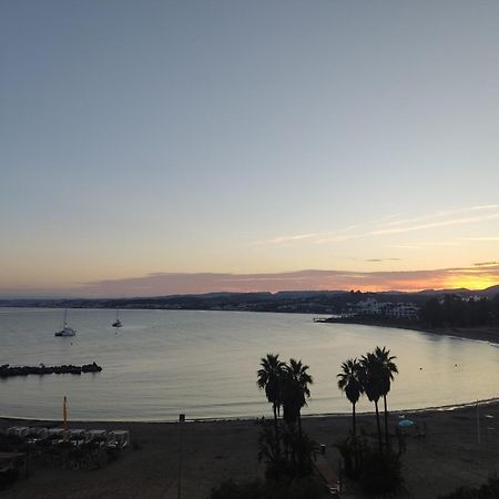 Front Sea View Penthouse Appartement Estepona Buitenkant foto