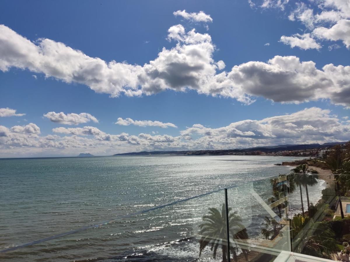Front Sea View Penthouse Appartement Estepona Buitenkant foto