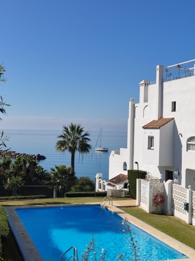 Front Sea View Penthouse Appartement Estepona Buitenkant foto