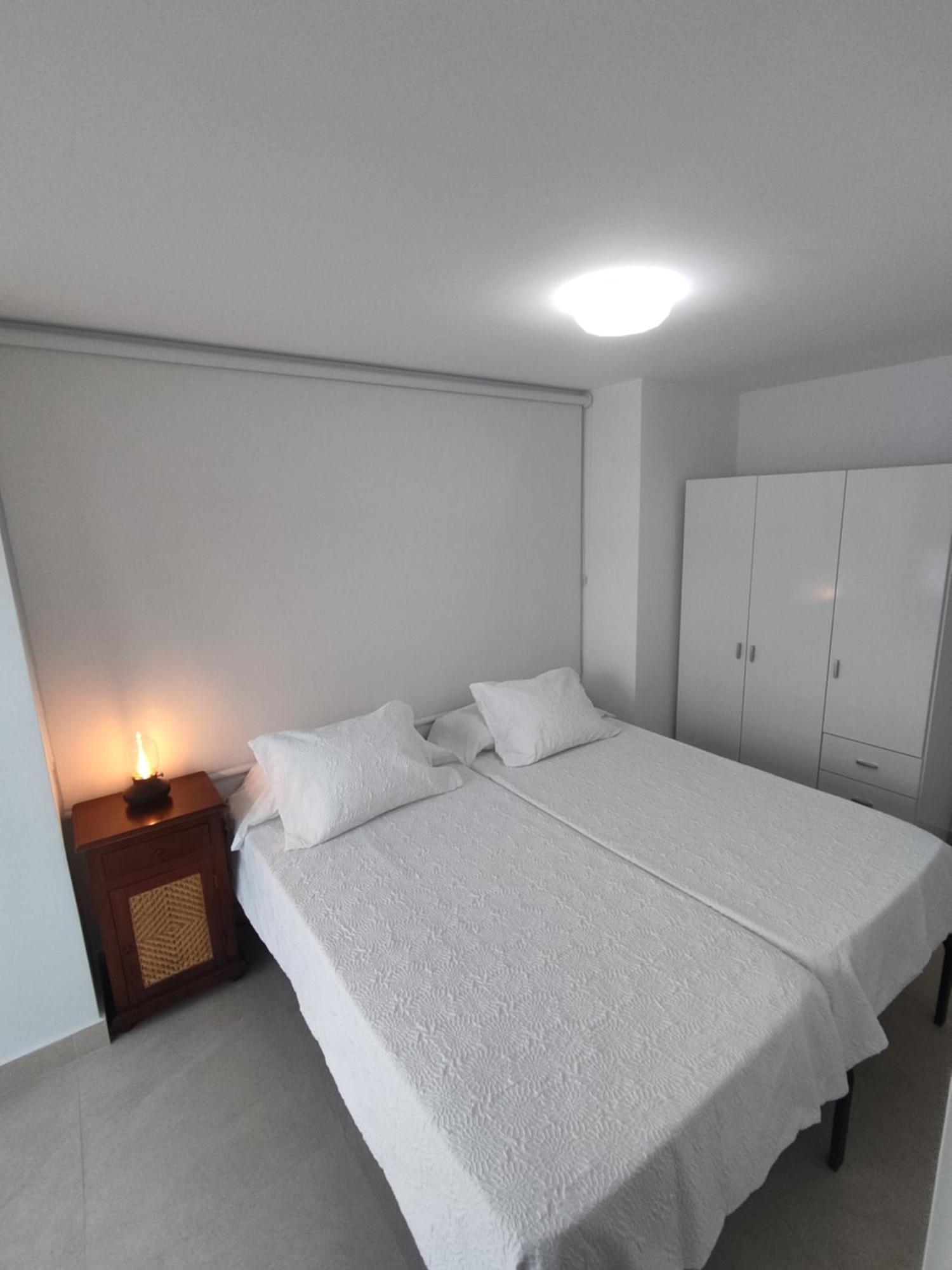 Front Sea View Penthouse Appartement Estepona Buitenkant foto